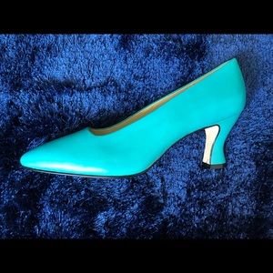 Nine West Tiffany blue heels